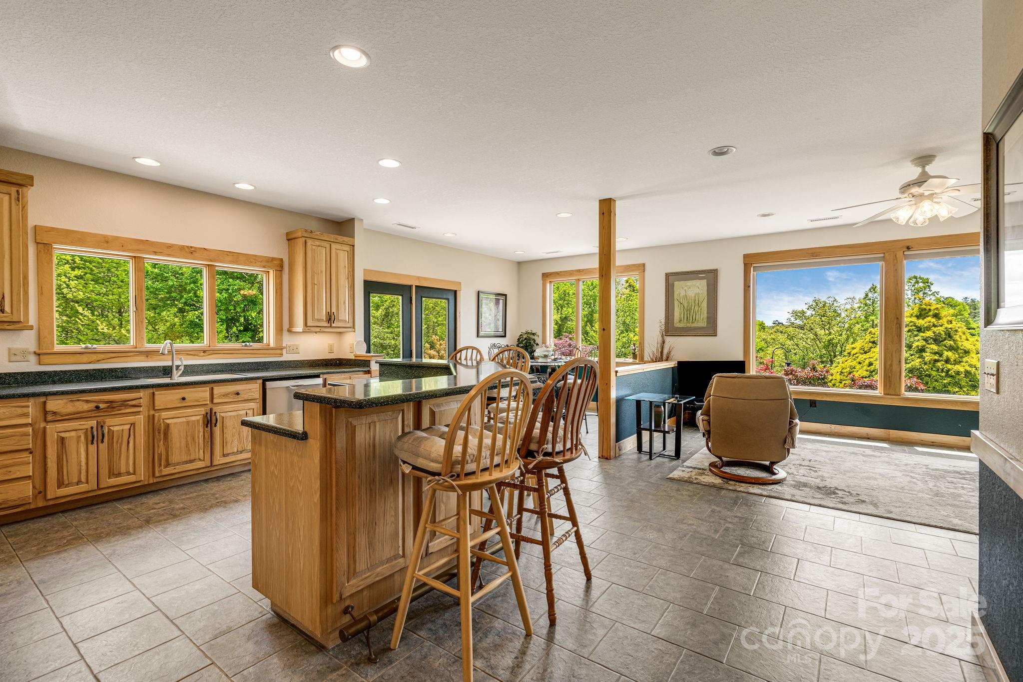 2912 Windswept Ridge Road Marshall NC 28753