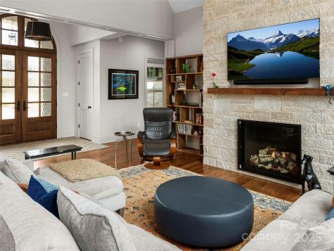 205 Kelmscott Lane Asheville NC 28803