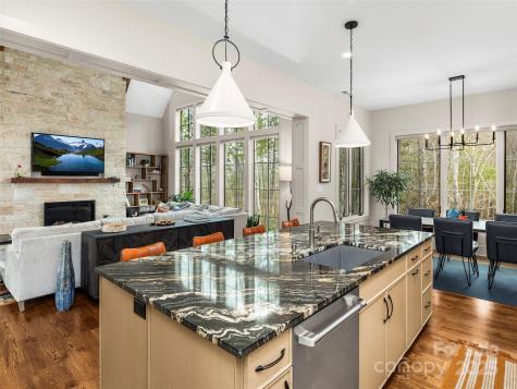 205 Kelmscott Lane Asheville NC 28803