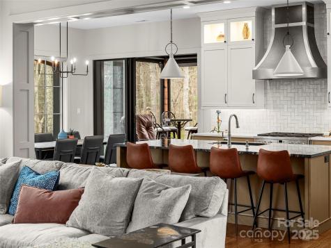 205 Kelmscott Lane Asheville NC 28803