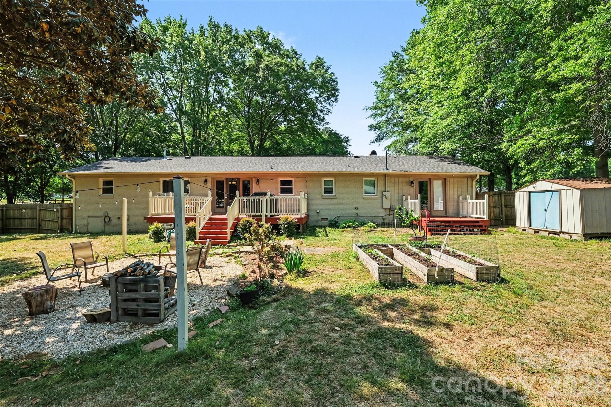 3950 Rocky River Place Harrisburg NC 28075