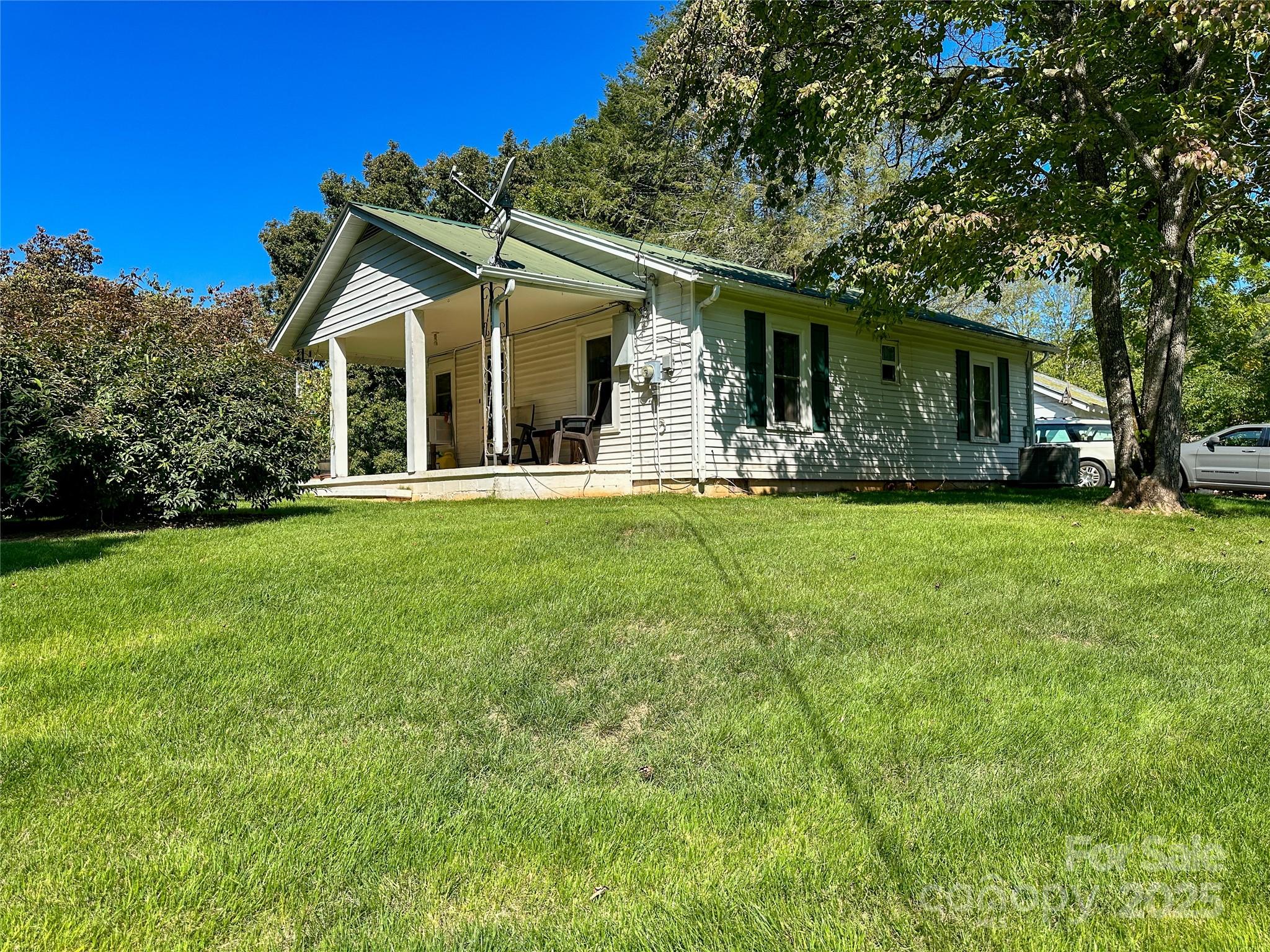 241 Canada Road Tuckasegee NC 28783