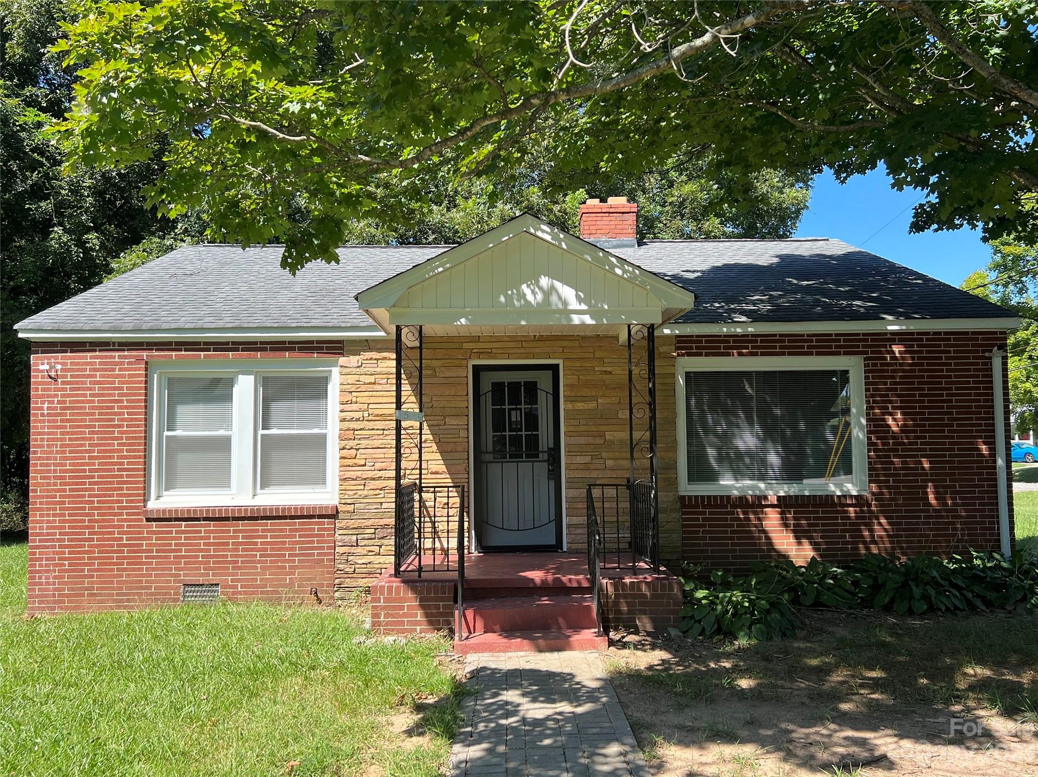 1539 14th Street Drive NE Hickory NC 28601