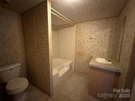200 Rolling Oaks Drive Hendersonville NC 28791