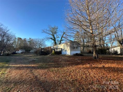 200 Rolling Oaks Drive Hendersonville NC 28791