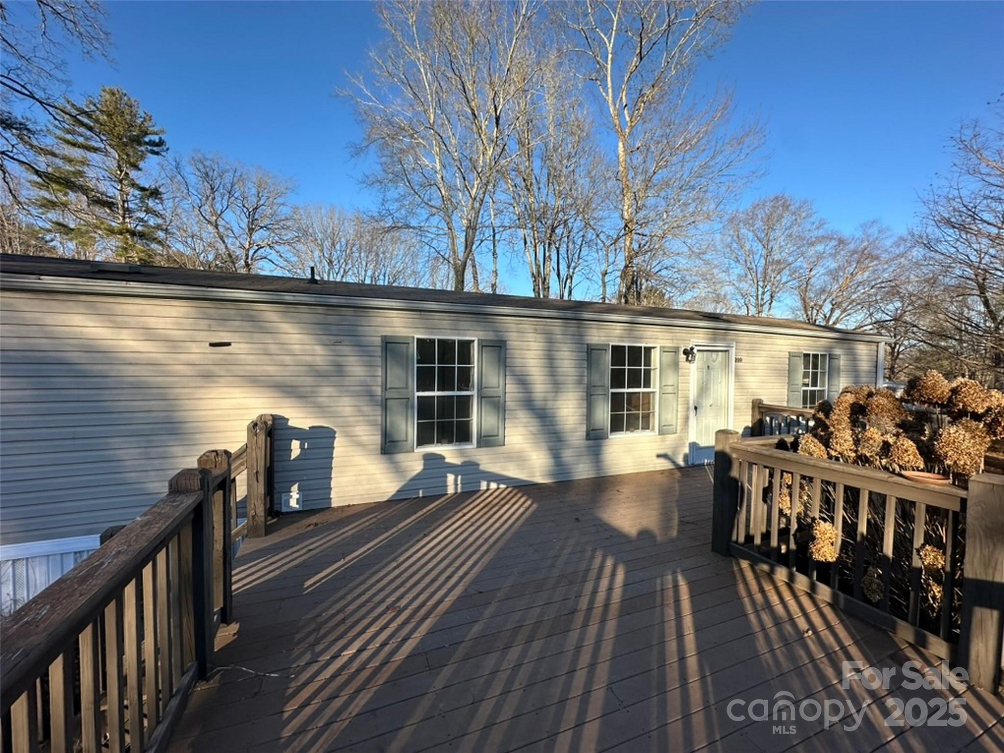 200 Rolling Oaks Drive Hendersonville NC 28791
