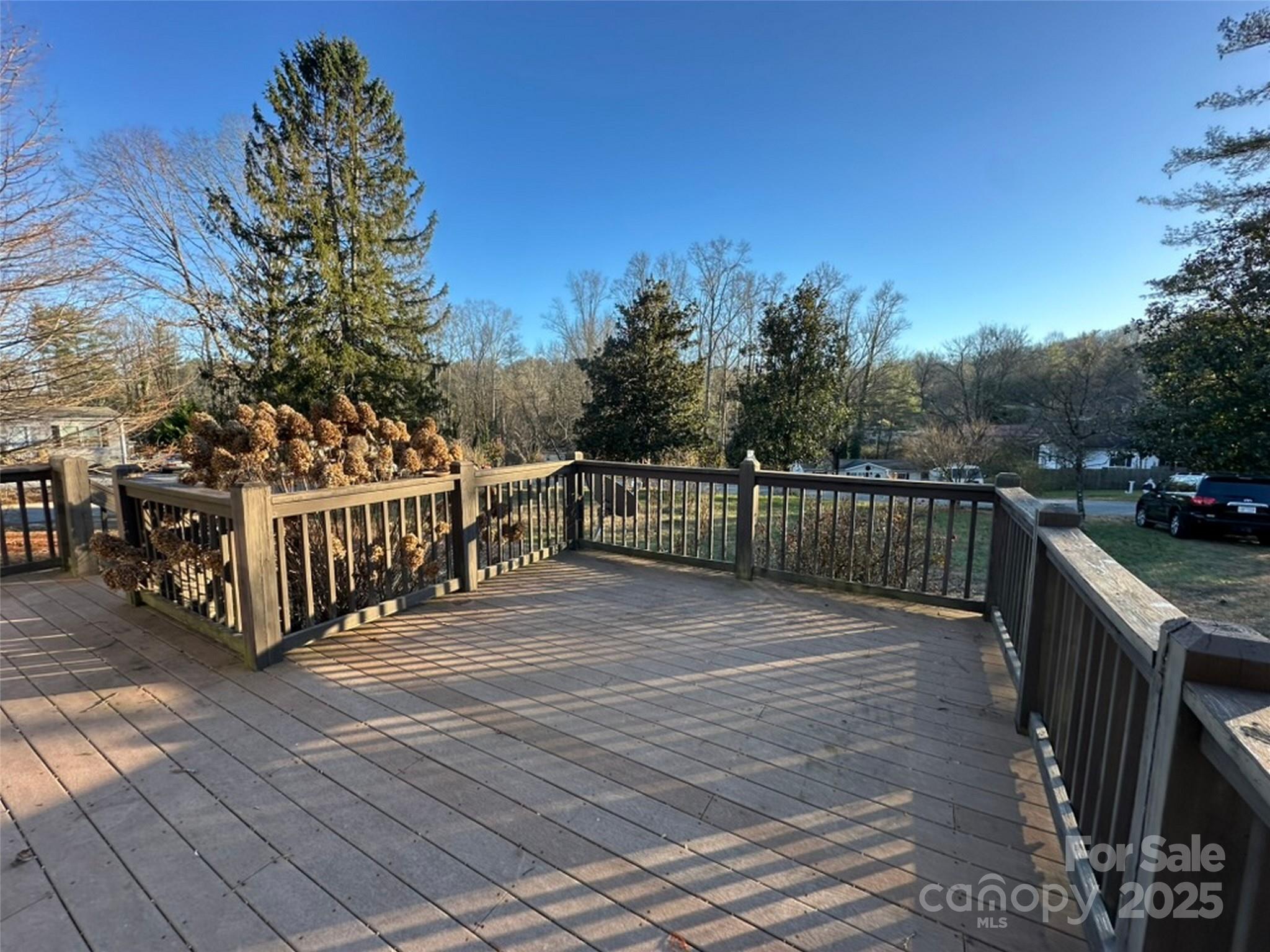 200 Rolling Oaks Drive Hendersonville NC 28791