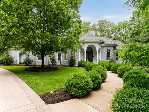 18 Cedar Hill Drive Asheville NC 28803