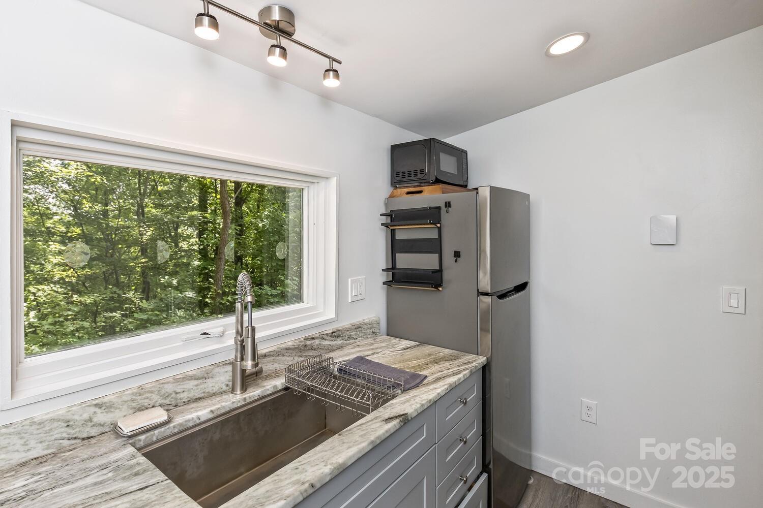 126 And 111 Visionview Way Black Mountain NC 28711