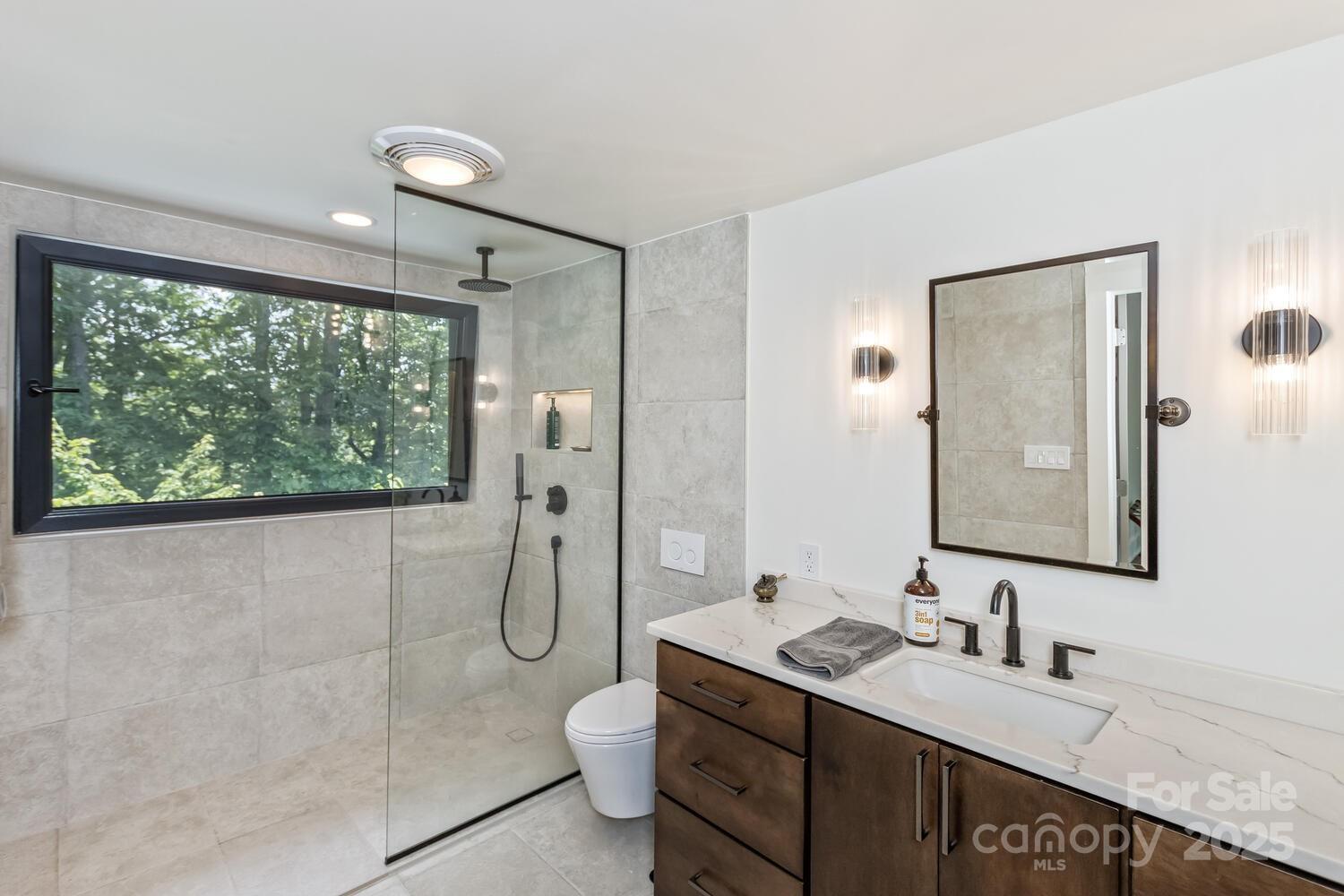 126 And 111 Visionview Way Black Mountain NC 28711