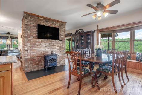 162 Merrills Chase Road Asheville NC 28803