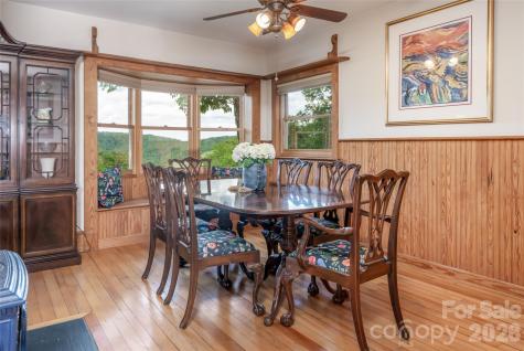 162 Merrills Chase Road Asheville NC 28803