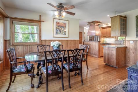 162 Merrills Chase Road Asheville NC 28803