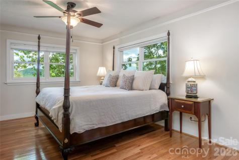 162 Merrills Chase Road Asheville NC 28803