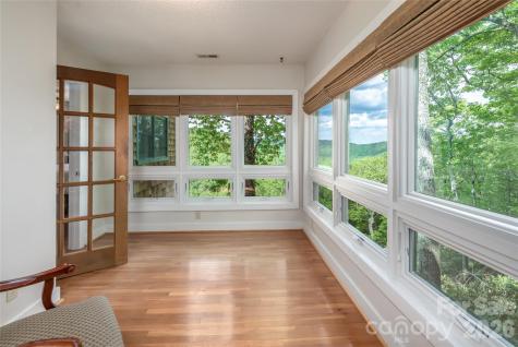 162 Merrills Chase Road Asheville NC 28803