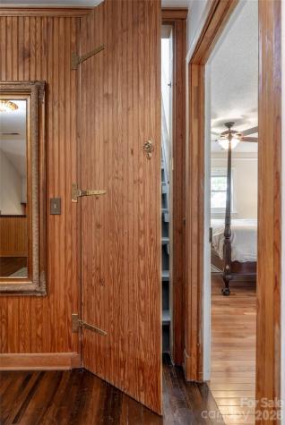 162 Merrills Chase Road Asheville NC 28803
