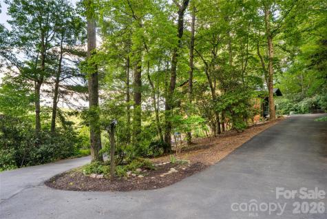 162 Merrills Chase Road Asheville NC 28803