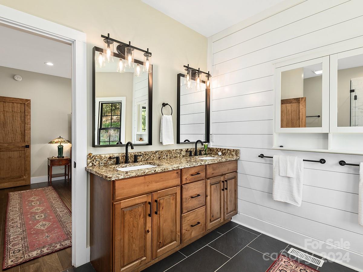 20 Dara Lane Weaverville NC 28787