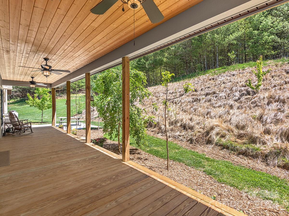 20 Dara Lane Weaverville NC 28787