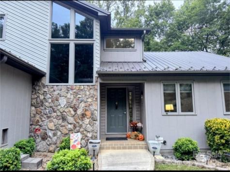 2 Pleasant Hill Drive Franklin NC 28734