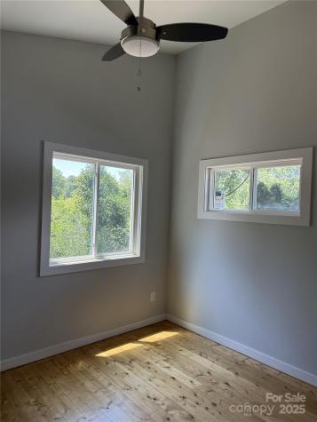 1 Freeport Lane Asheville NC 28806