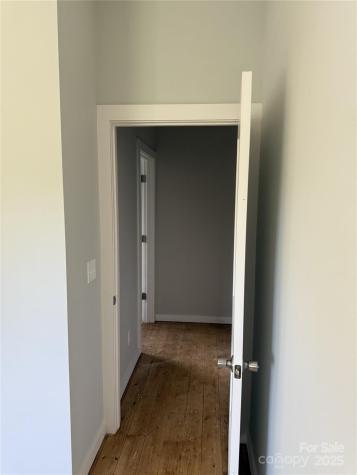 1 Freeport Lane Asheville NC 28806