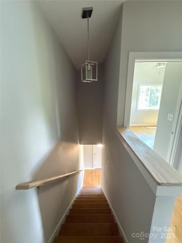 1 Freeport Lane Asheville NC 28806