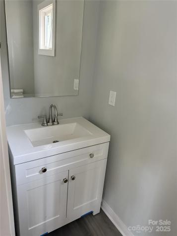 1 Freeport Lane Asheville NC 28806