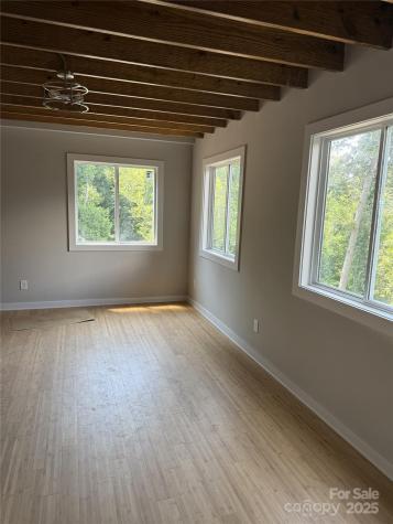 1 Freeport Lane Asheville NC 28806