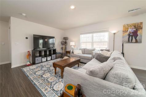 174 Culloden Drive Mocksville NC 27028