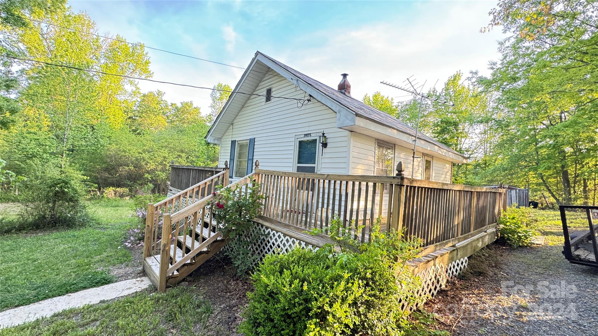 39273 Wright Road New London NC 28127
