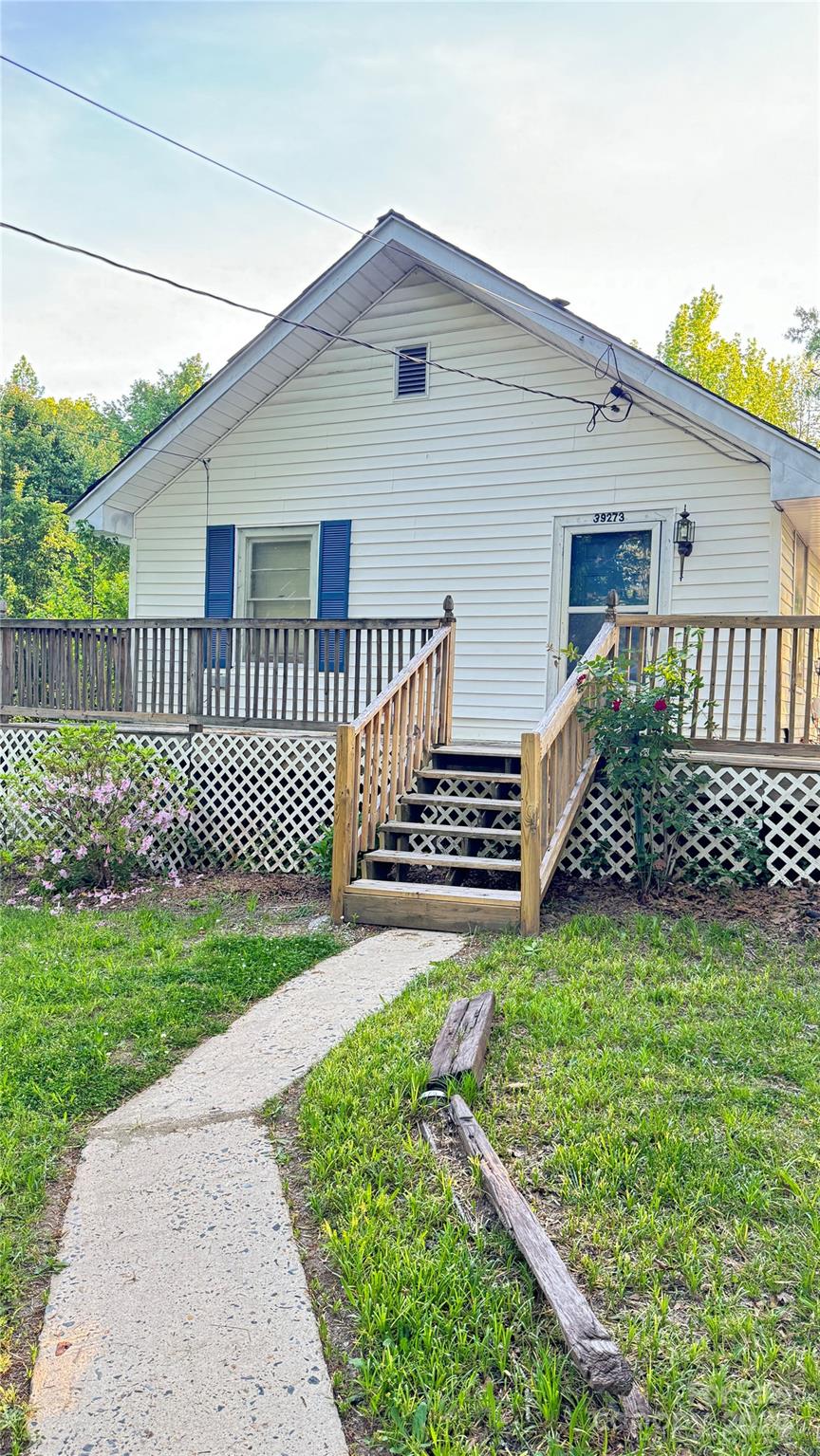 39273 Wright Road New London NC 28127