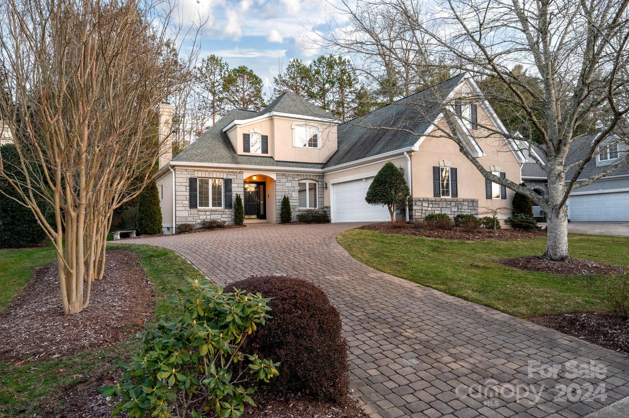 38 Tiverton Lane Asheville NC 28803