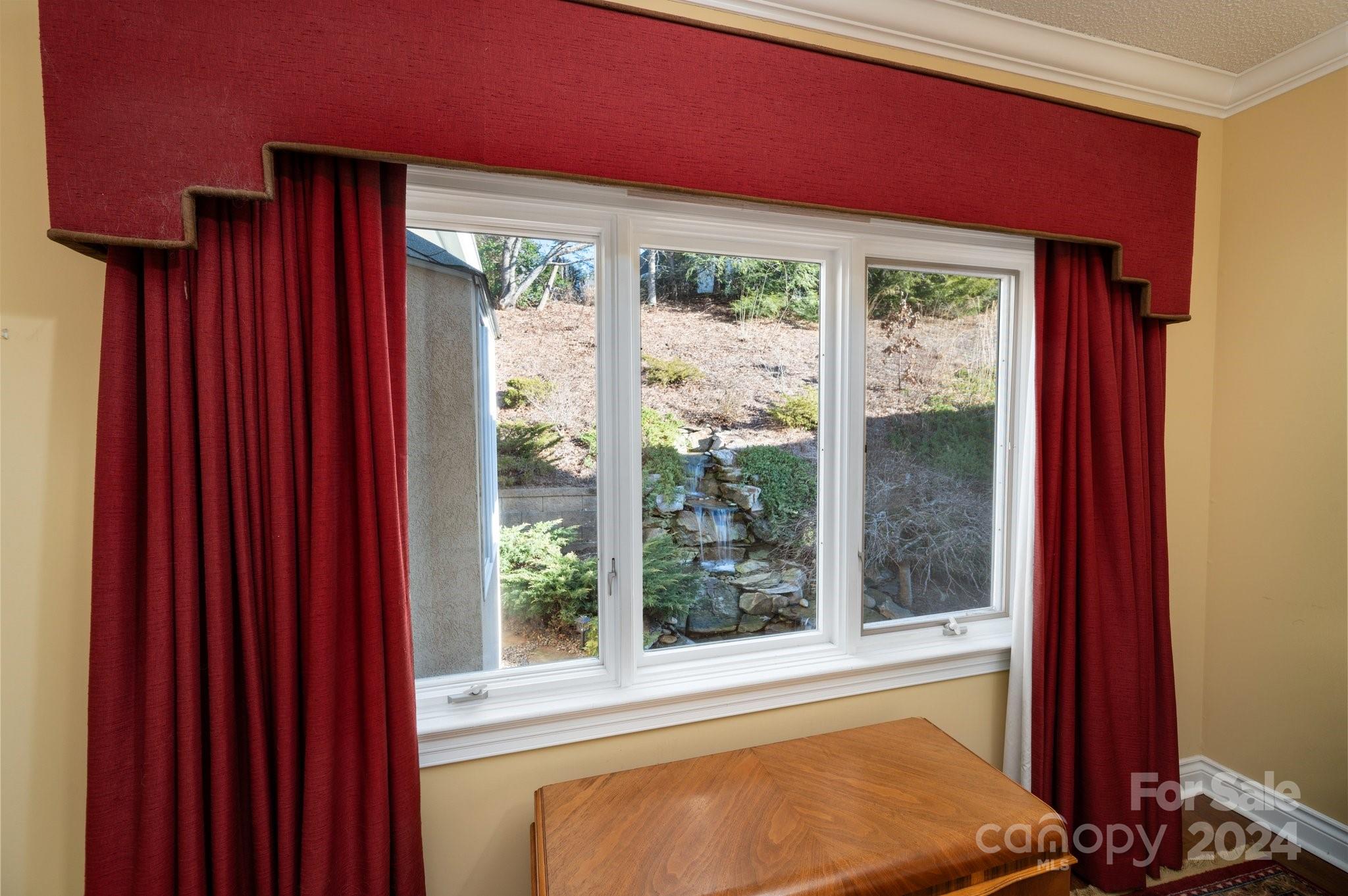 38 Tiverton Lane Asheville NC 28803