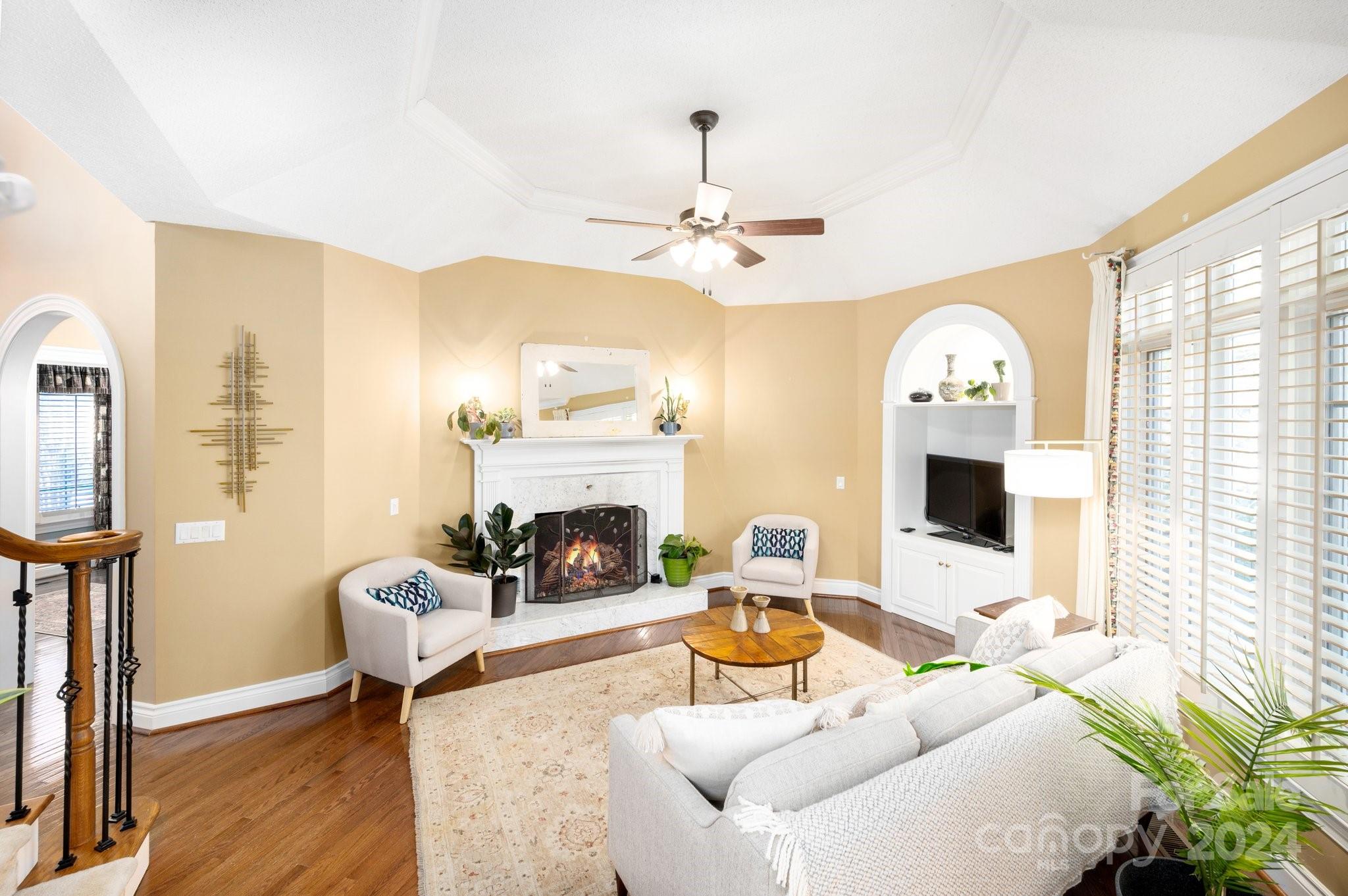 38 Tiverton Lane Asheville NC 28803