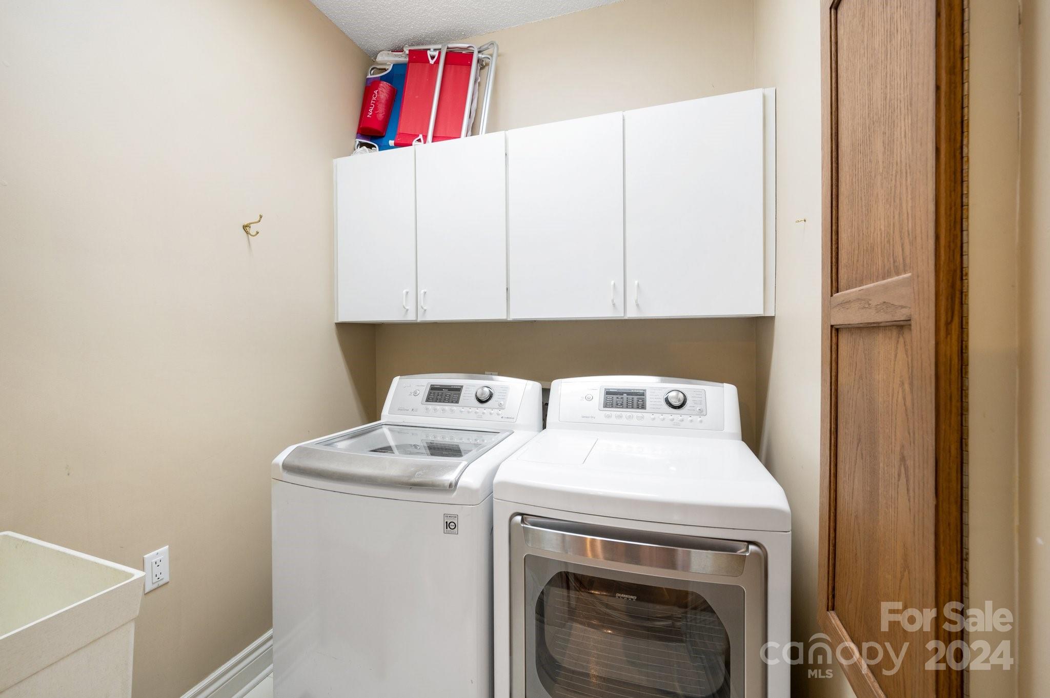 38 Tiverton Lane Asheville NC 28803