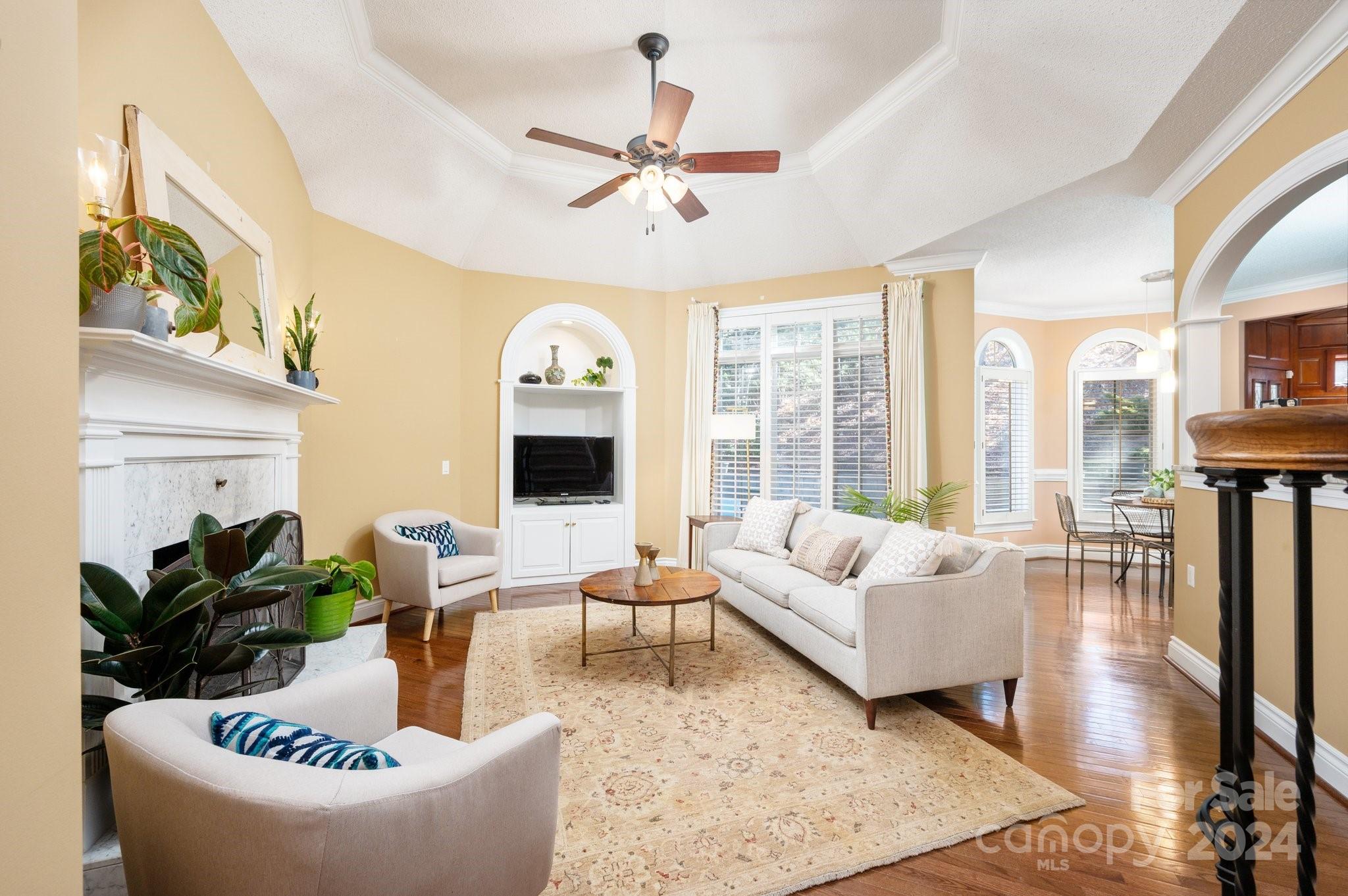 38 Tiverton Lane Asheville NC 28803