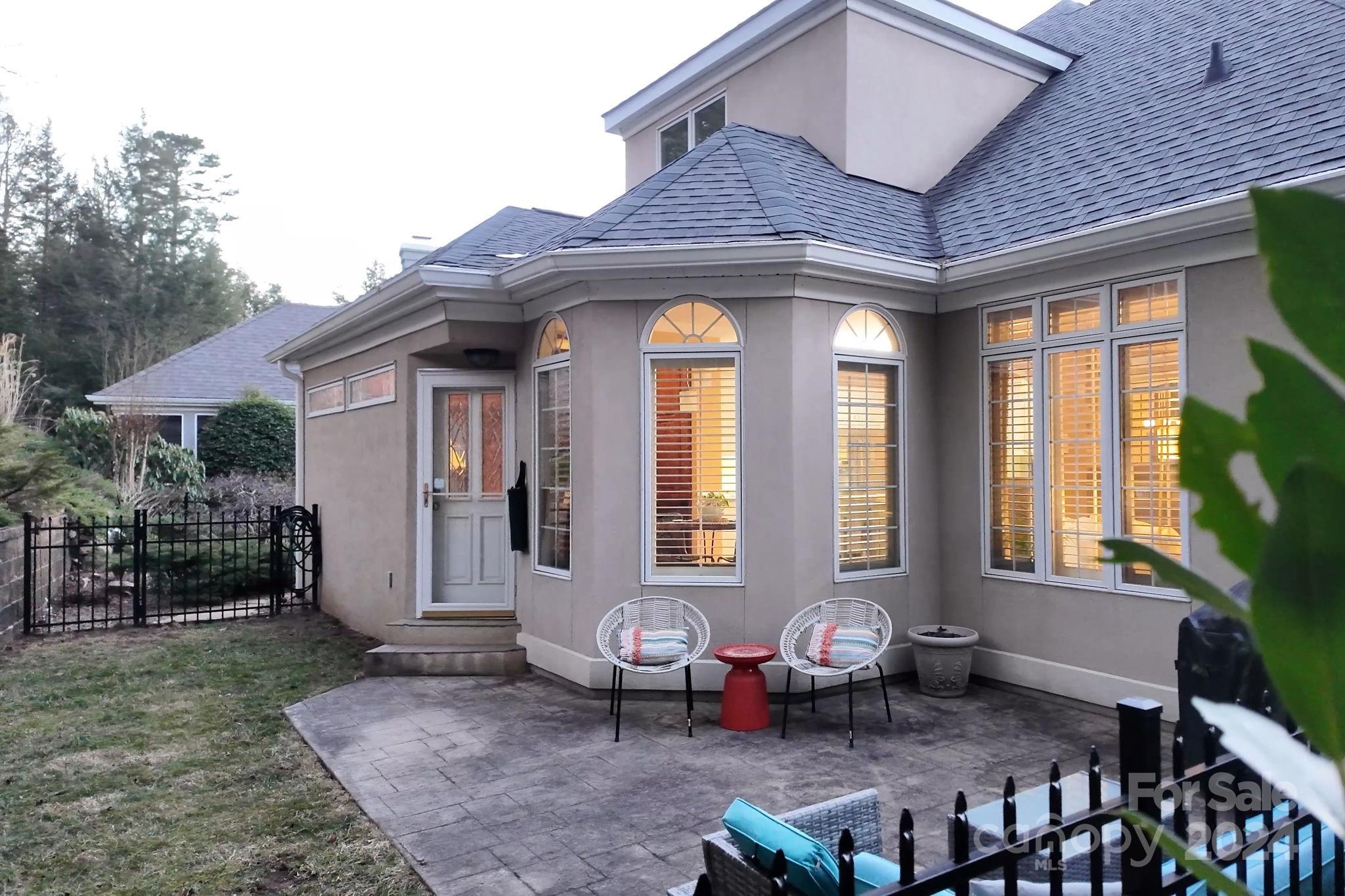 38 Tiverton Lane Asheville NC 28803