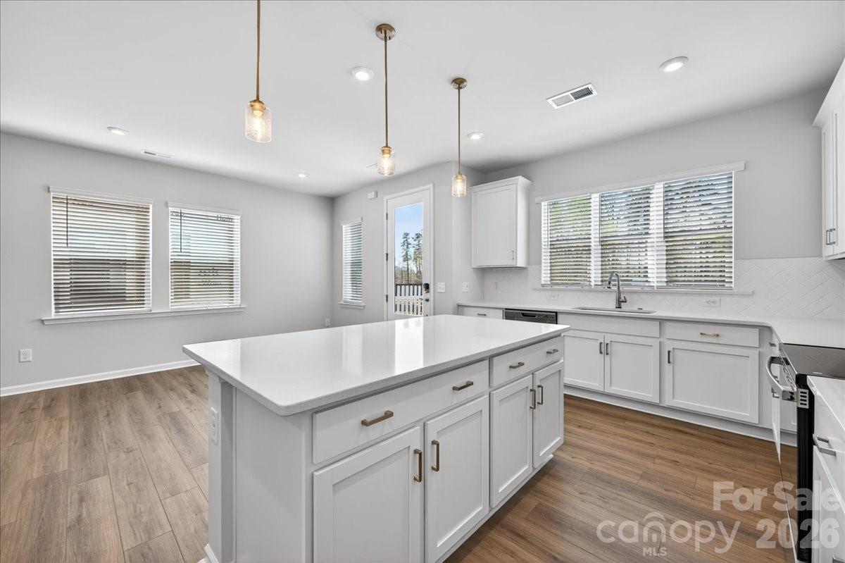 8426 Discovery Lane Charlotte NC 28216