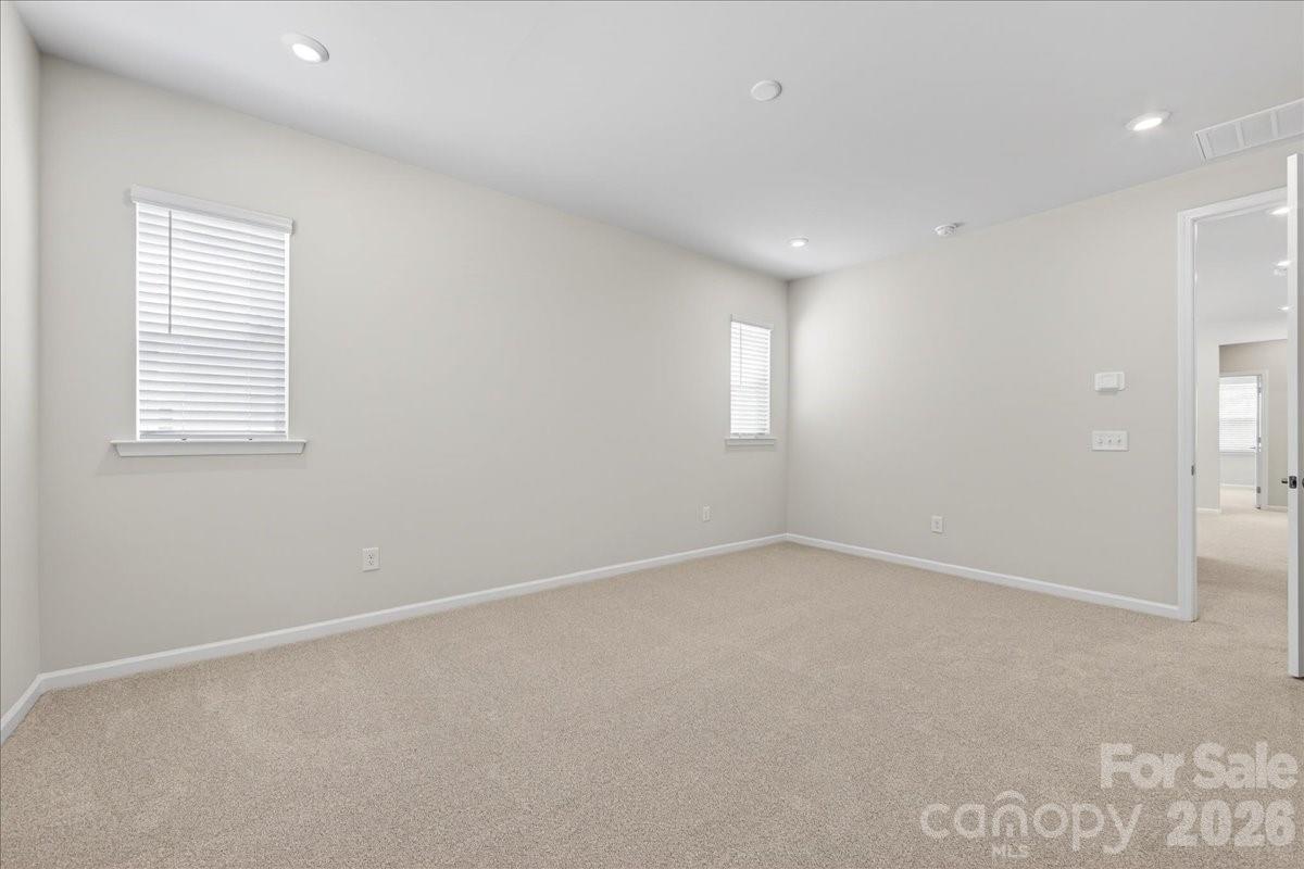 8426 Discovery Lane Charlotte NC 28216