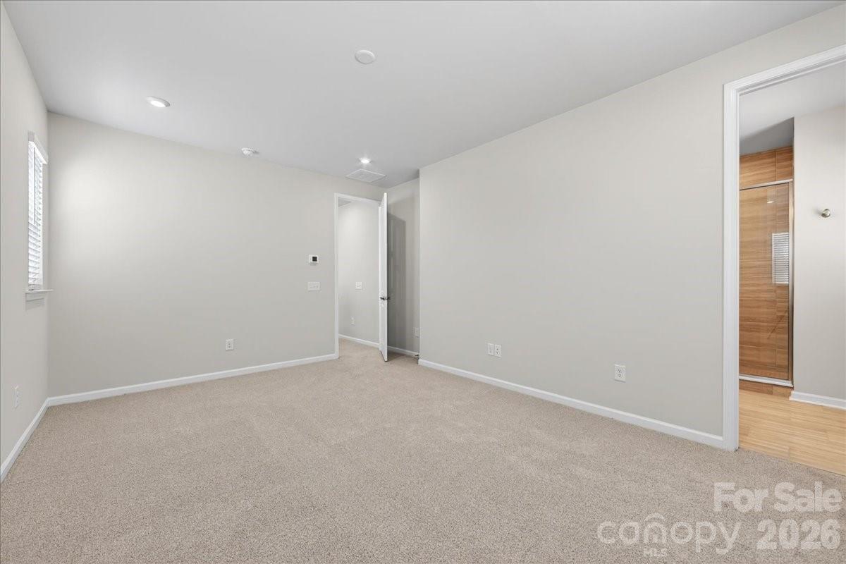 8426 Discovery Lane Charlotte NC 28216