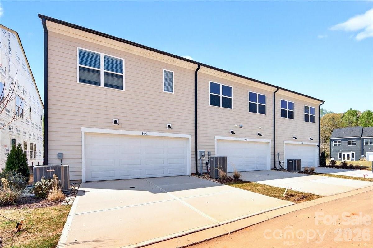 8426 Discovery Lane Charlotte NC 28216
