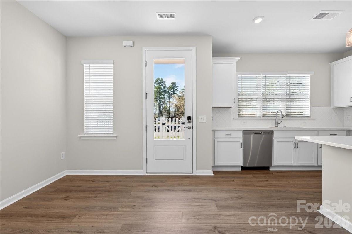 8426 Discovery Lane Charlotte NC 28216