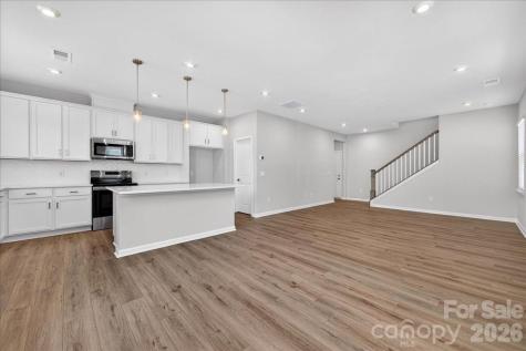 8426 Discovery Lane Charlotte NC 28216