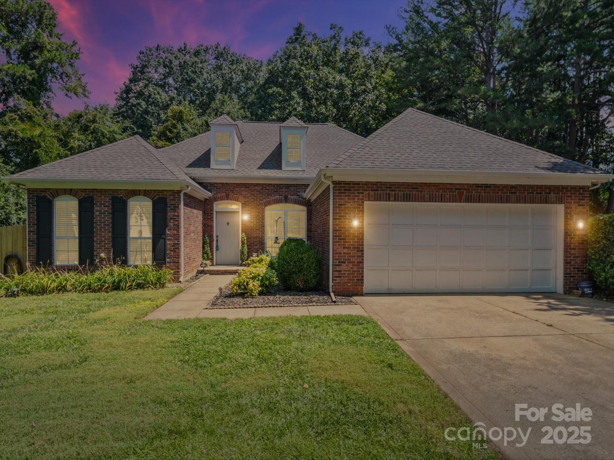 12115 Woodbend Drive Matthews NC 28105