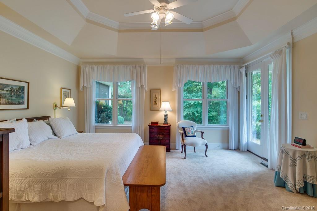 18582 Carnegie Overlook Boulevard Davidson NC 28036