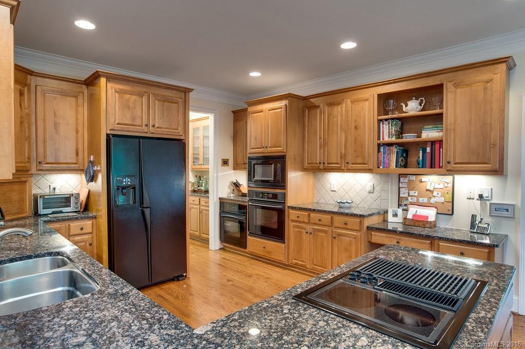 18582 Carnegie Overlook Boulevard Davidson NC 28036