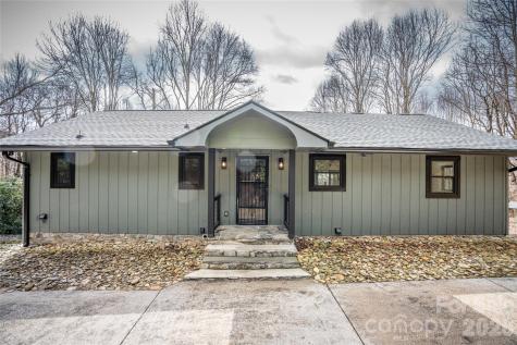453 Friendly Acres Drive Waynesville NC 28786