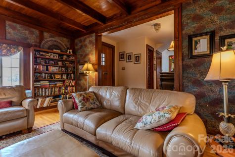 210 N Gaston Street Kings Mountain NC 28086