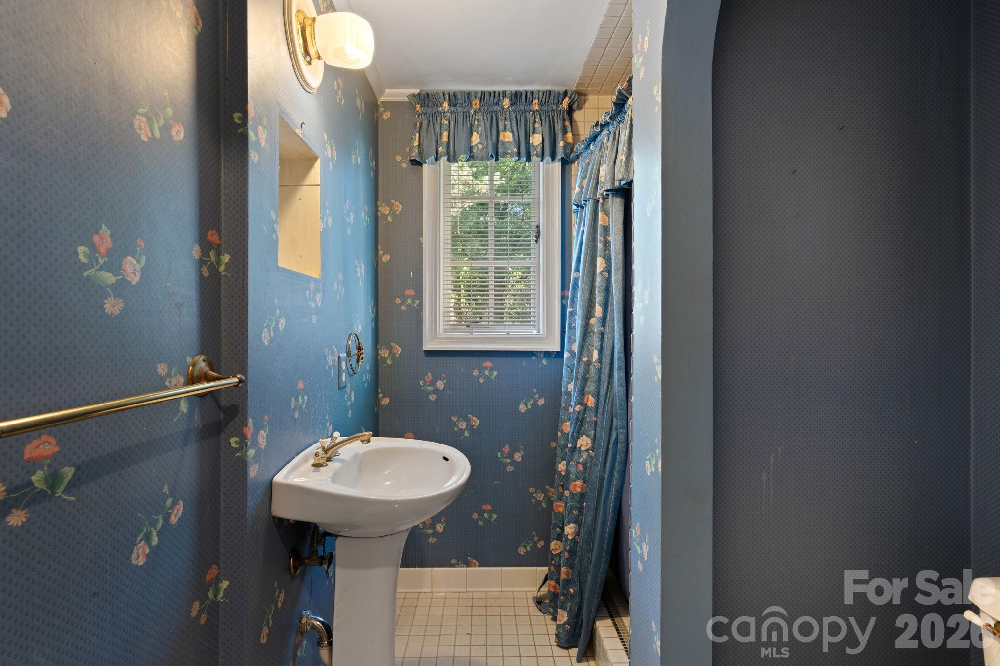 2928 Windsor Road Winston Salem NC 27104
